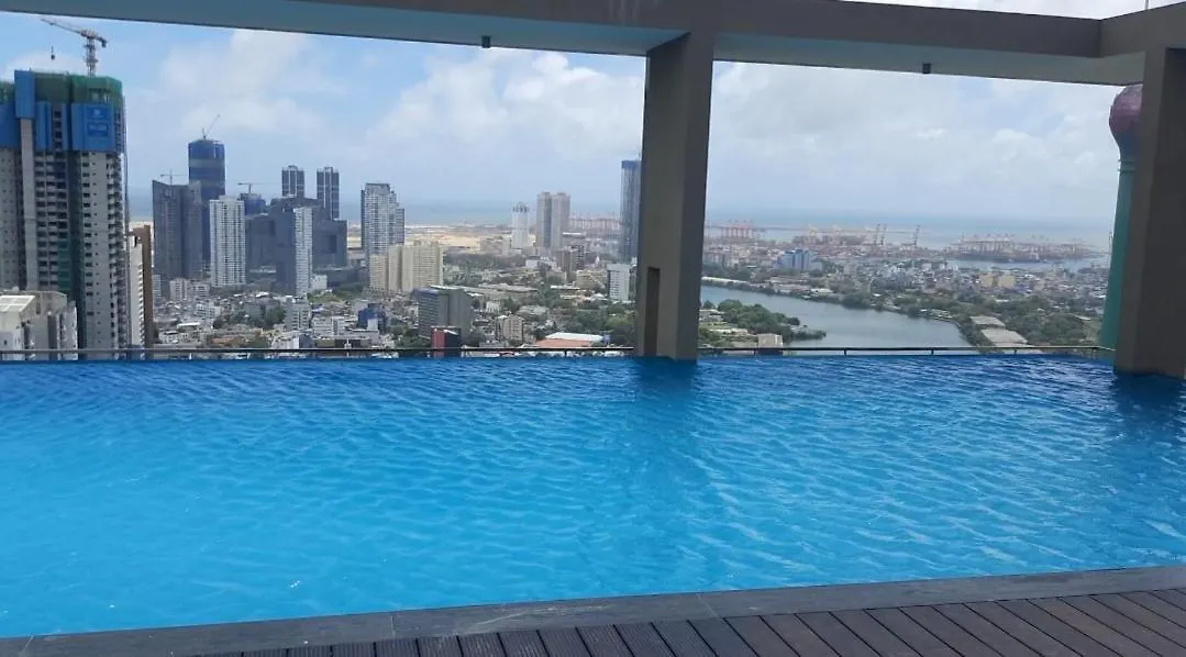 Cozy, City Luxury! Colombo
